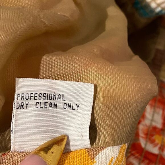 Liz Wear Petite Vtg Colorful Floral Print V-neck Buttoned Crop Jacket Size Small - Picture 7 of 7